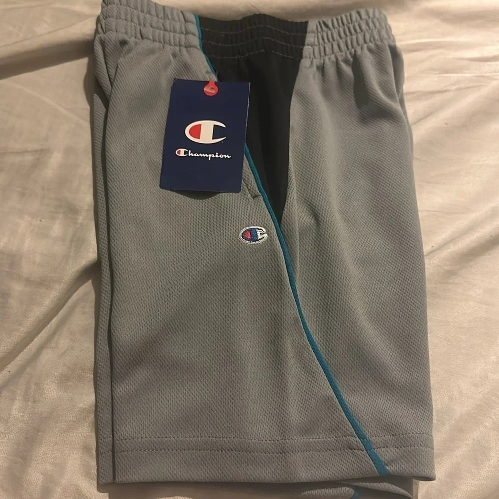 NWT  Champion Color Block Mesh Shorts Concrete/Black